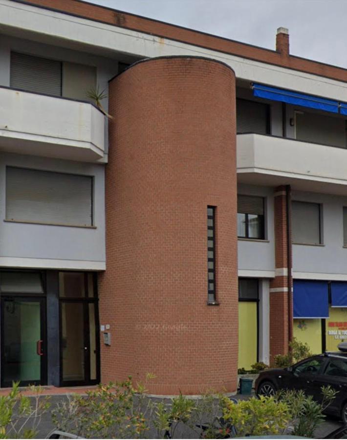 Casa Gellera Via Nottolini 119 *