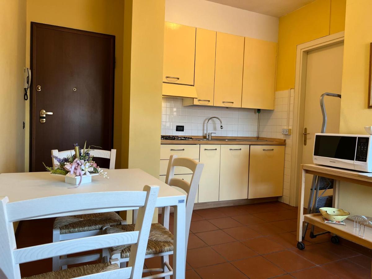 Casa Gellera Via Nottolini 119 *