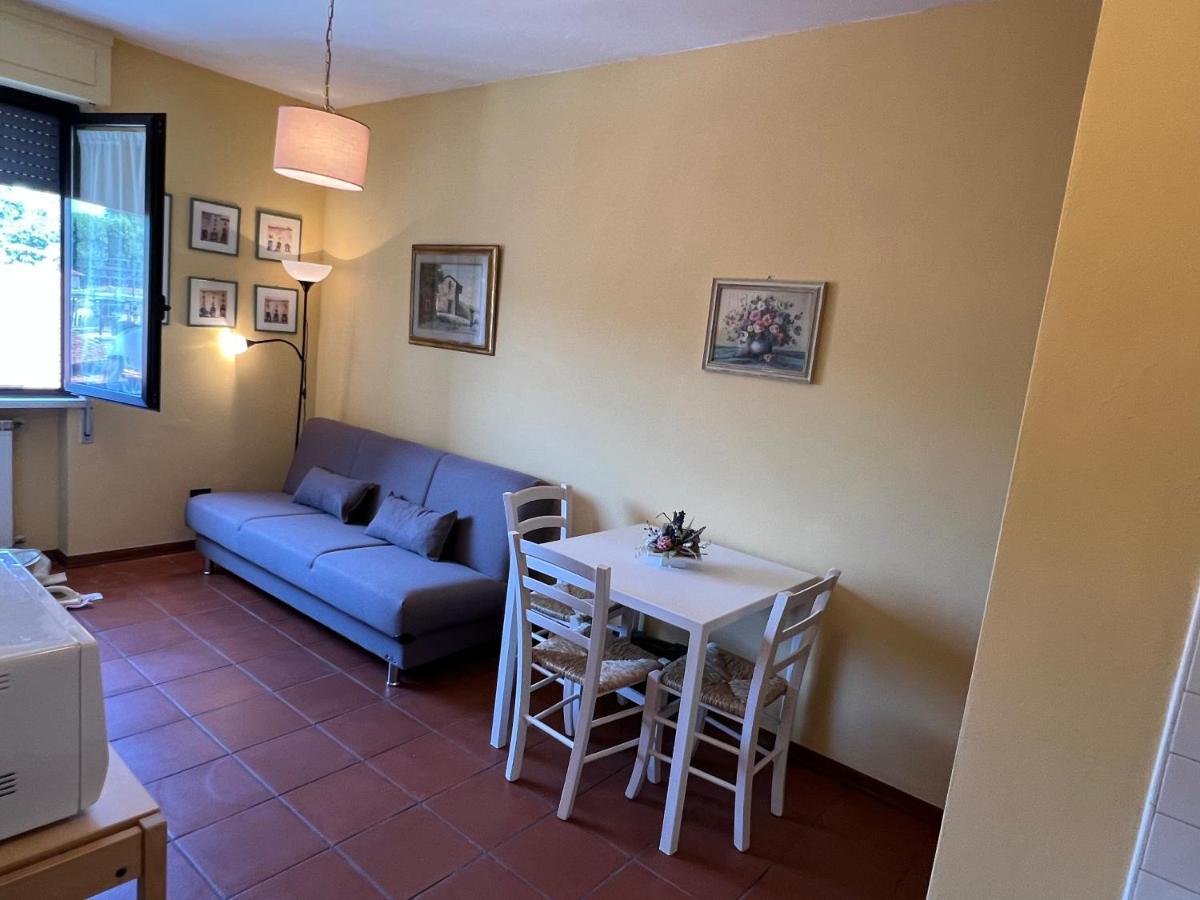 Casa Gellera Via Nottolini 119 *